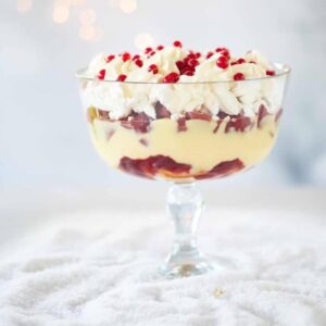 easy christmas trifle recipe