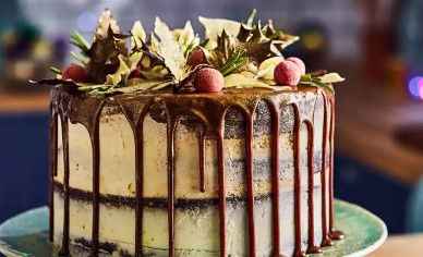 salted caramel chocolate cake