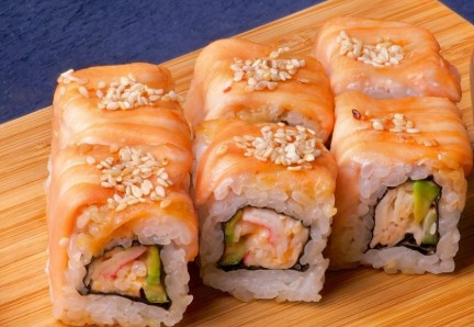 alaska roll sushi