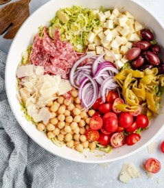 meal prep salad bowls